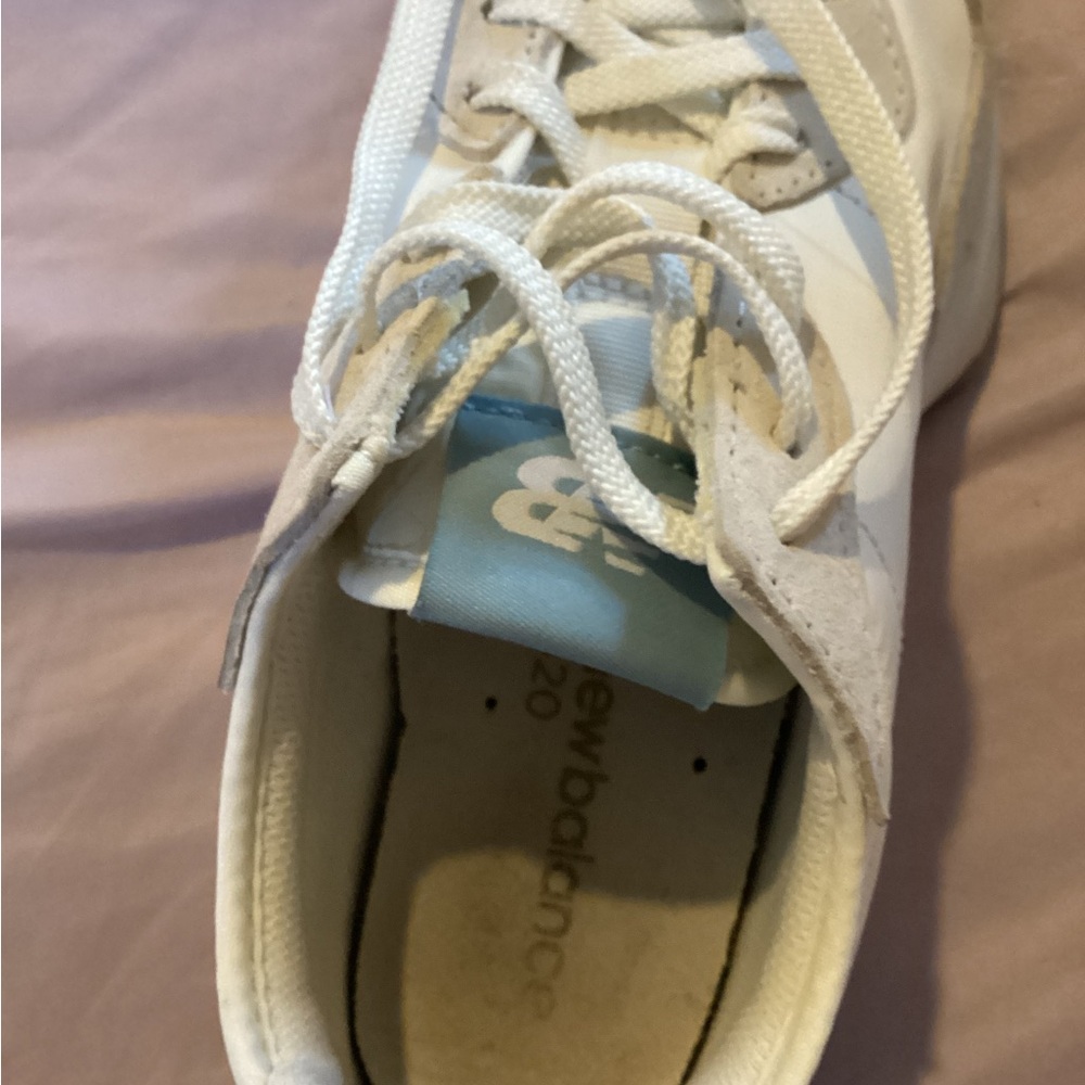 New balance 327 cream color - Picture 4 of 4
